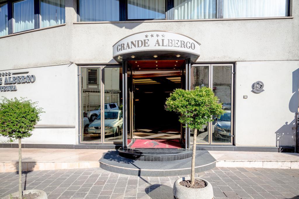 Grande Albergo Потенца Екстер'єр фото